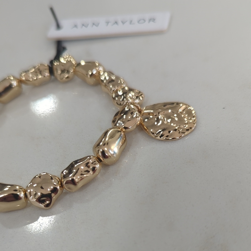 Ann Taylor Gold Bracelet with Gold Charm - Picture 6 of 7